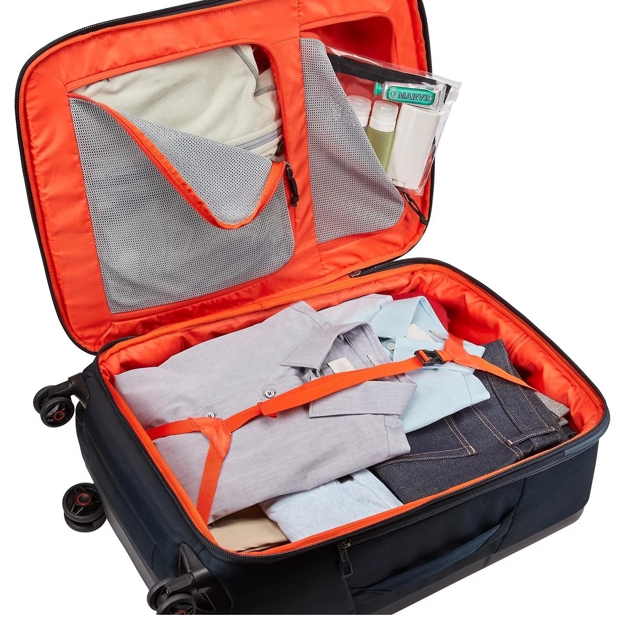 Thule Subterra Spinner 63cm/25" Softside - Mineral Blue 6 Thule Subterra Spinner 63cm/25" Softside - Mineral Blue - Image 4